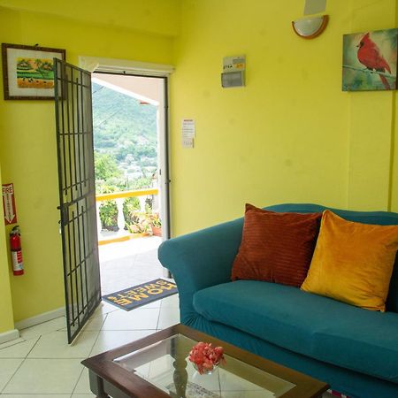 Mountain View Apartments Gros Islet Bagian luar foto