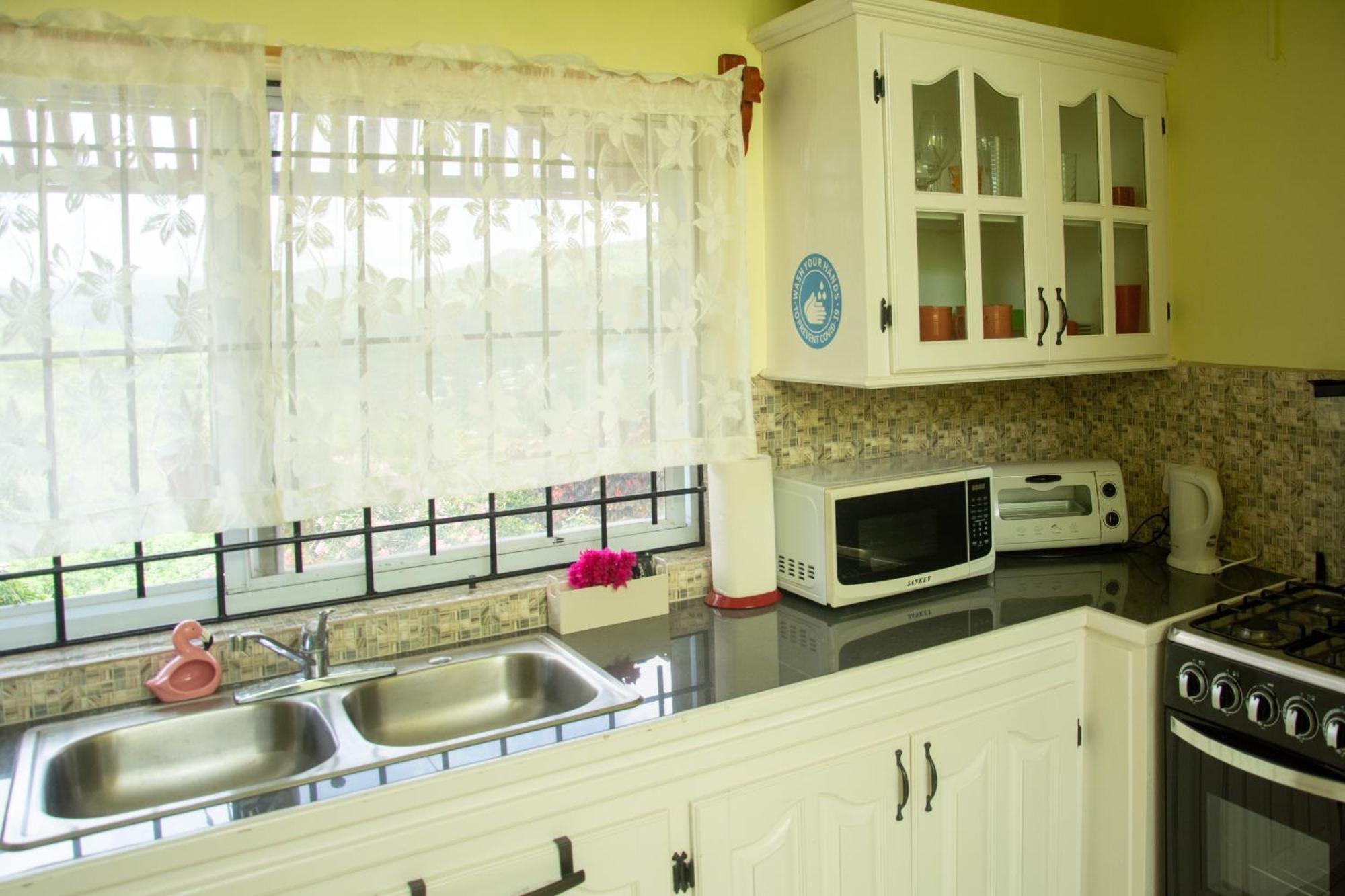 Mountain View Apartments Gros Islet Bagian luar foto