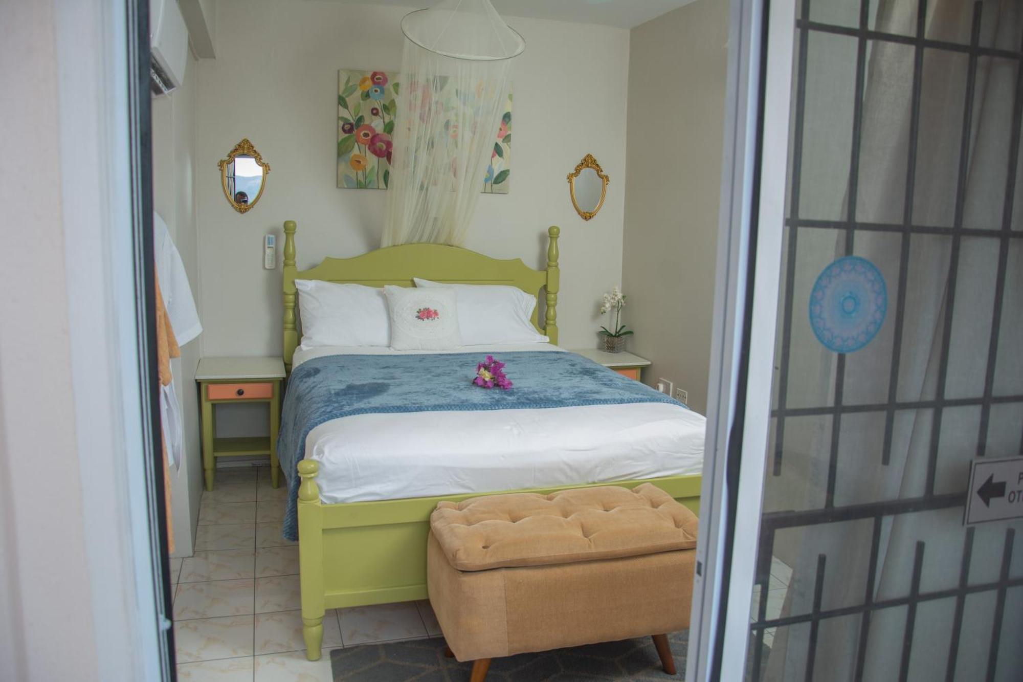 Mountain View Apartments Gros Islet Bagian luar foto
